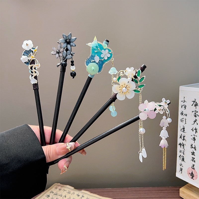 Wedding Decoration Supply - Klassischer Quasten-Haarstab, schwarzer Holz-Blumen-Perlen-Haarstab, chinesischer Hanfu-Haarschmuck,